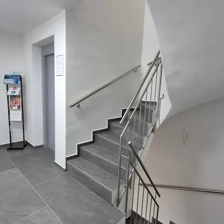 Seibel Doppel-zweibettzimmer Mit Balkon Reutlingen