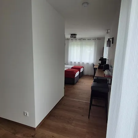 Seibel Doppel-zweibettzimmer Mit Balkon * Reutlingen